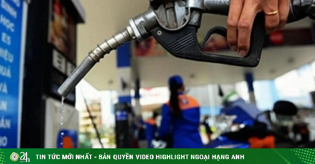 Giá xăng giảm sâu, giá hàng hóa, dịch vụ vẫn...đứng yên