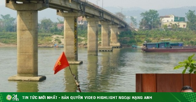 Vụ người đàn ông cứu 2 mẹ con nhảy cầu: ‘Tôi chờ người mẹ đuối sức mới dám tiếp cận’