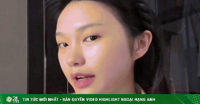 Nhan sắc ít son phấn của bà xã Đoàn Văn Hậu