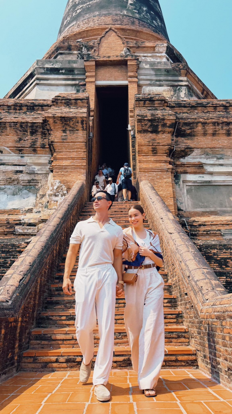 Học Hồ Ngọc Hà cách diện màu trắng 'sang xịn mịn': Tuyệt chiêu nâng tầm khí chất tuổi trung niên - 9