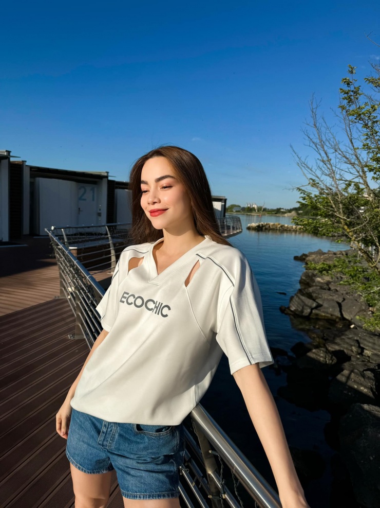 Học Hồ Ngọc Hà cách diện màu trắng 'sang xịn mịn': Tuyệt chiêu nâng tầm khí chất tuổi trung niên - 13