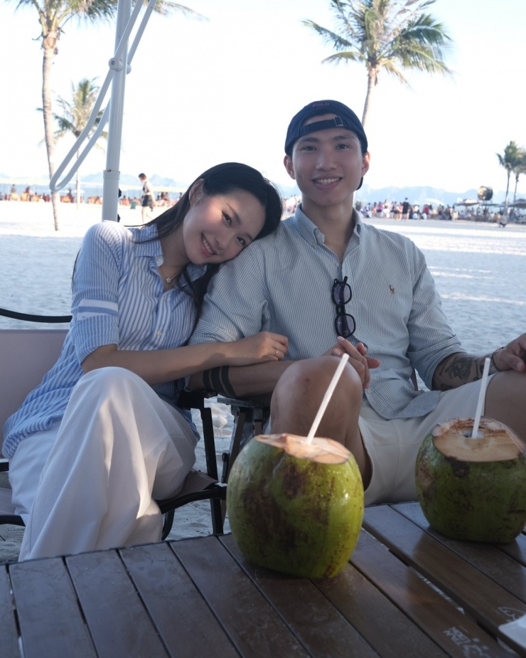 Doãn Hải My - Đoàn Văn Hậu diện đồ đôi xuống phố - 4