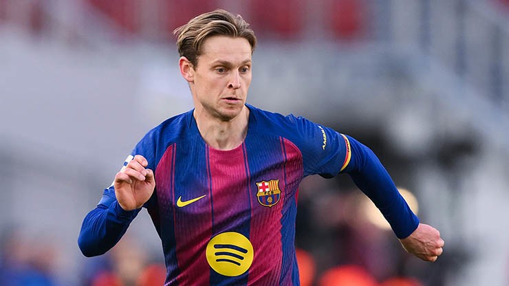 De Jong được kỳ vọng đem lại sự cân bằng cho Barca