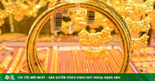 11 đơn vị xin sản xuất vàng miếng và nhập khẩu vàng, 26 ngân hàng đã giảm lãi suất