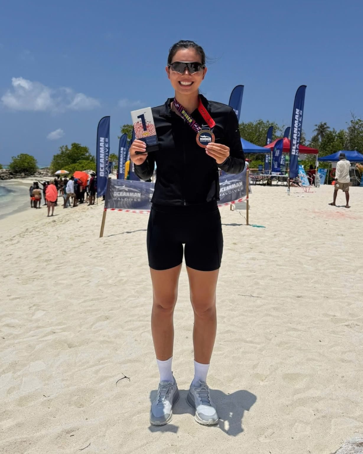 Thâu tóm 4 HCV, ngang ngửa nhà vô địch nam - 3