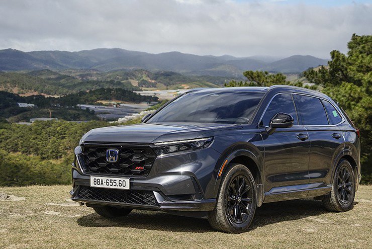 Xe vẫn được trang bị 3 chế độ lái (Drive Mode) là: ECON, Normal và Sport.