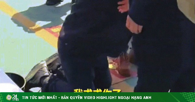 Chủ quán nướng quỳ gối xin lỗi khách vì 'vỡ trận' giờ ra sao?