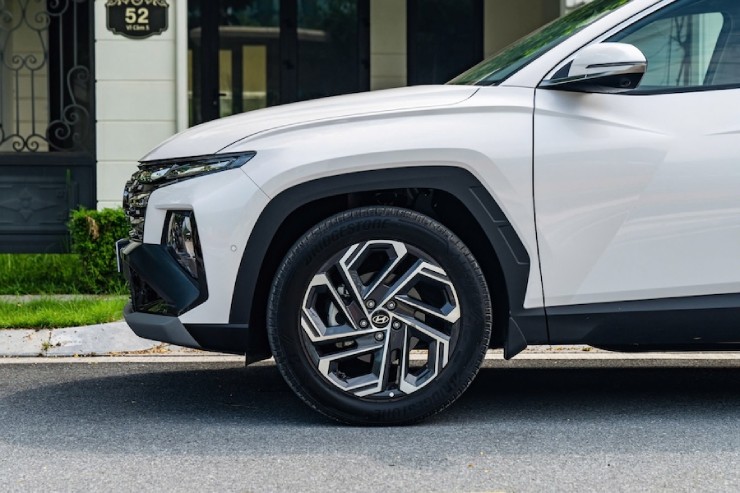 Các ưu điểm của Hyundai Tucson khi so sánh với các đối thủ - 6