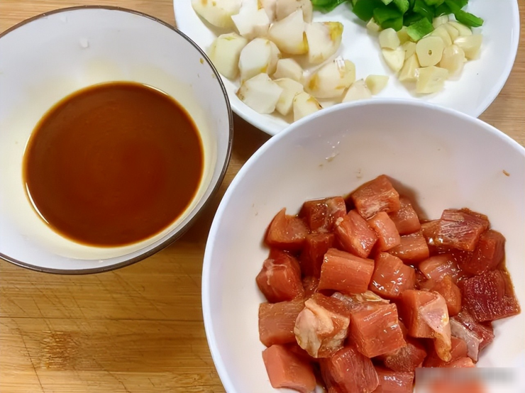 Đừng chỉ ăn sống, loại củ giòn ngọt này đem xào thịt thăn thành món ngon thanh nhiệt, ăn nhiều không sợ béo - 3