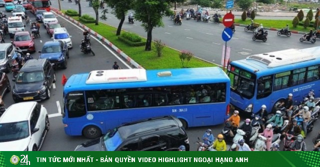 Chuyên gia: 'Miễn vé buýt chưa đủ thu hút người dân bỏ xe máy'
