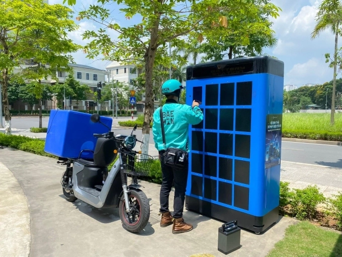Một trạm đổi pin cho xe máy điện của Selex ở Hà Nội. Ảnh: Selex Motor