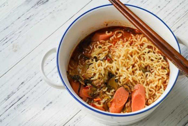 4 kiểu kết hợp thực phẩm 'tai hại' khiến đường huyết tăng vọt, nhiều người vẫn ăn mỗi ngày - 3