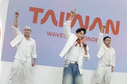 Isaac bất ngờ xuất hiện tại VITM Hà Nội 2026, hé lộ “thiên đường” du lịch khiến khách Việt mê mẩn