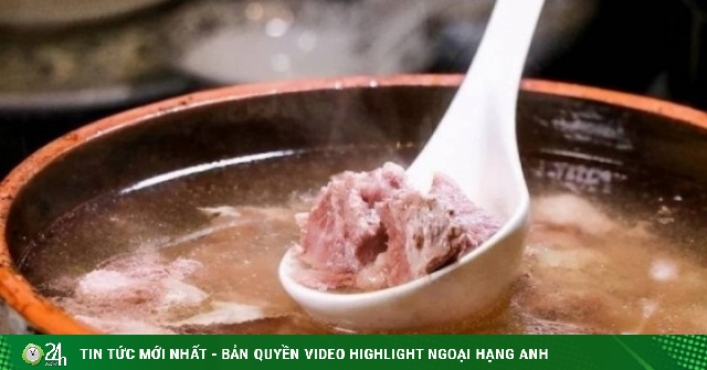 Người đàn ông suýt phải chạy thận vì thói quen uống nước hầm xương