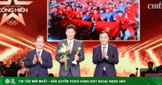 Đình Bắc và U22 Việt Nam được vinh danh ở Giải thưởng cống hiến lần thứ 20