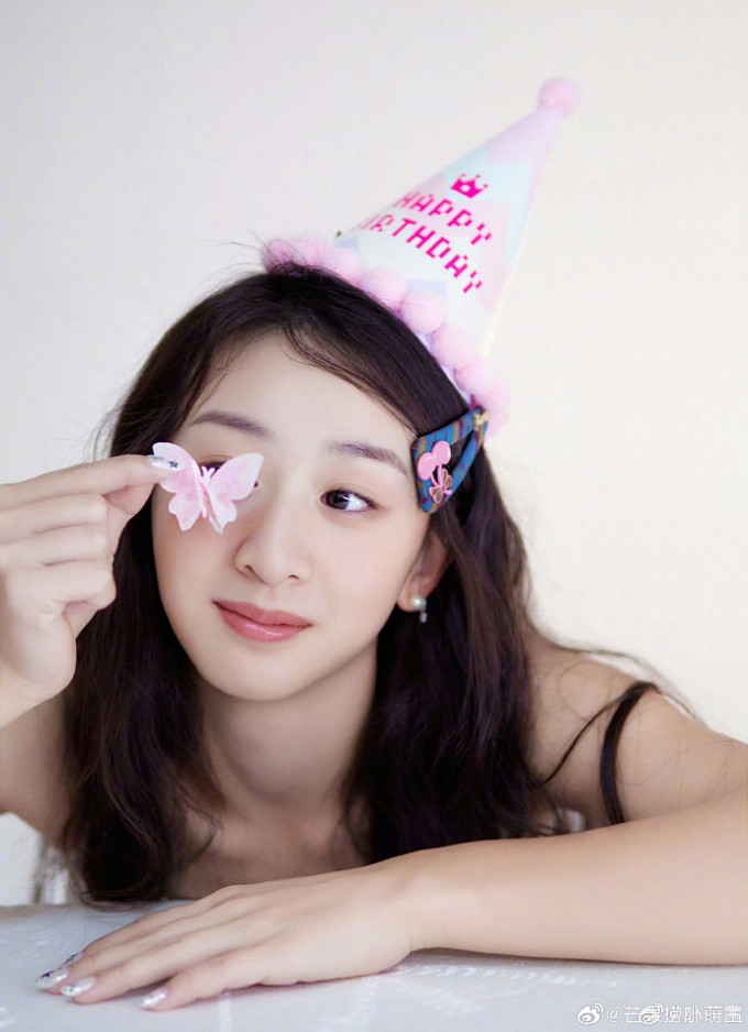 Bé gái 'Bố ơi mình đi đâu thế' trong trẻo tuổi trăng rằm - 3