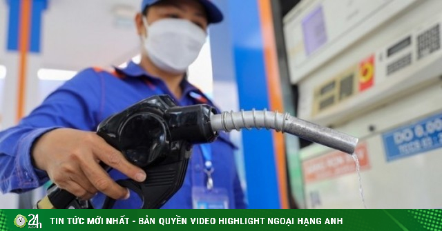 Giá xăng dầu hôm nay 16/4 mới nhất: Giá xăng tăng nhẹ, có loại dầu giảm hơn 2.000 đồng/lít