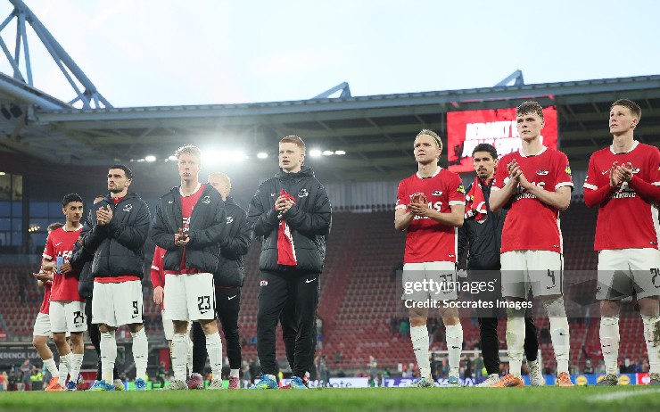 AZ Alkmaar khó có thể giữ chân Smit mùa hè này