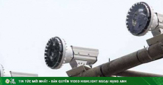 Cận cảnh dàn camera AI nháy sáng ghi hình xuyên đêm tại Hà Nội khiến nhiều người hiếu kỳ