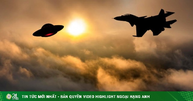 Video: Tiêm kích Mỹ từng dùng tên lửa AIM-9X tiêu diệt UFO?