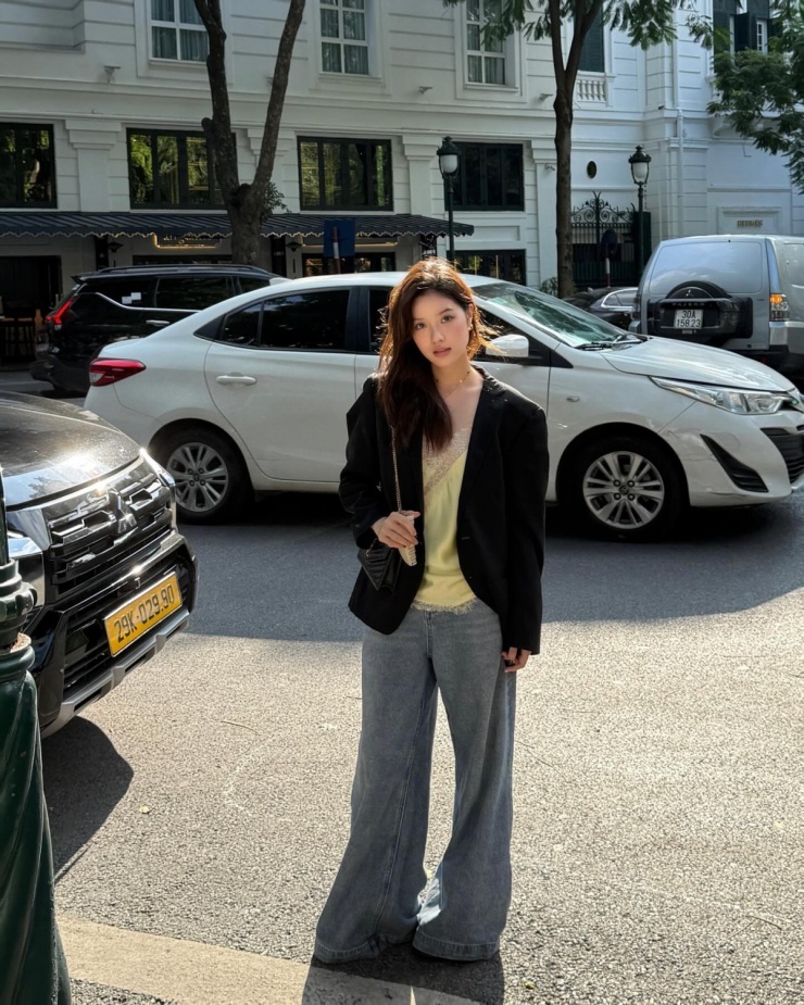 Vẻ gợi cảm của Narl Nguyễn