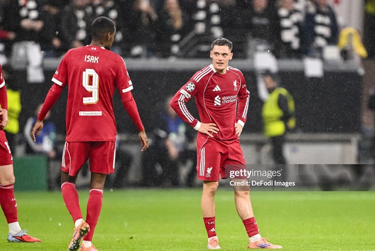 Alexander Isak và Florian Wirtz 