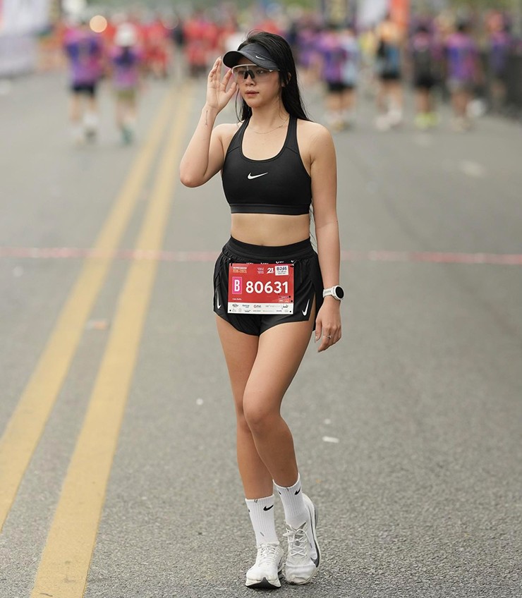 Uyên Namy trở lại đường chạy sau 1 năm rời xa thể thao vì chấn thương