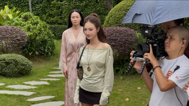 Gái hư xinh xắn đang gây 'náo loạn' phim giờ vàng VTV là ai? - 2