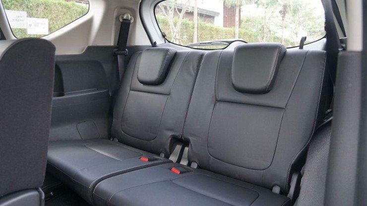 Mitsubishi Xpander nhận ưu đãi lên đến 75 triệu đồng - 4