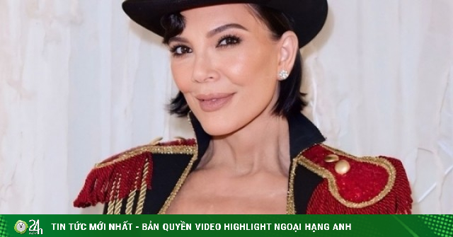 Mẹ Kim 'tức điên' vì mặt chảy xệ sau ca dao kéo cả trăm nghìn USD