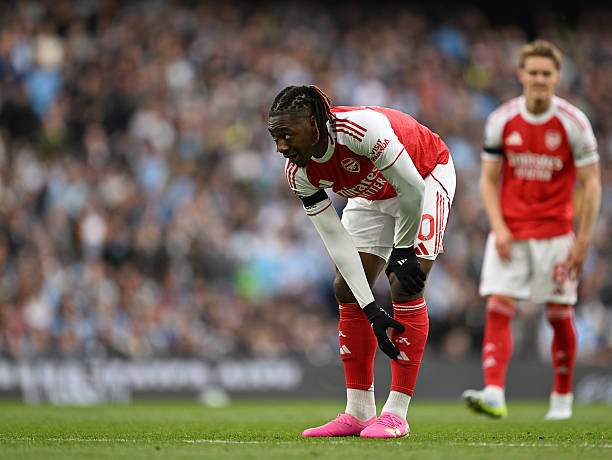 Không chỉ đuối trong cuộc đua cả mùa giải, cả trong từng trận Arsenal cũng hay "hết pin" khi bước vào 30 phút cuối