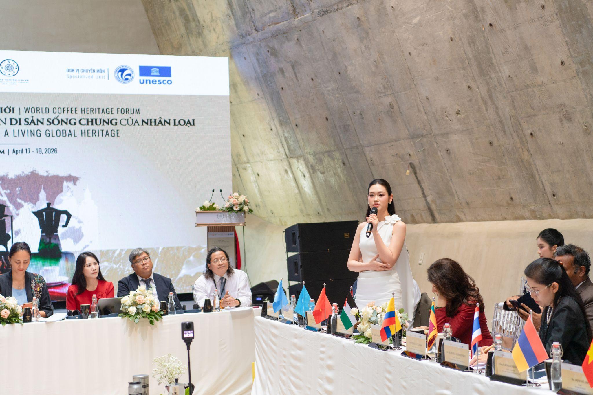 Phương Linh, Mỹ Anh kể câu chuyện “di sản sống” cà phê tại Buôn Ma Thuột - 2