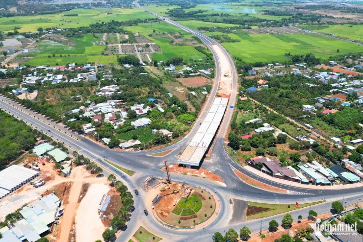 Cận cảnh cao tốc Biên Hòa – Vũng Tàu trước ngày thông xe - 12