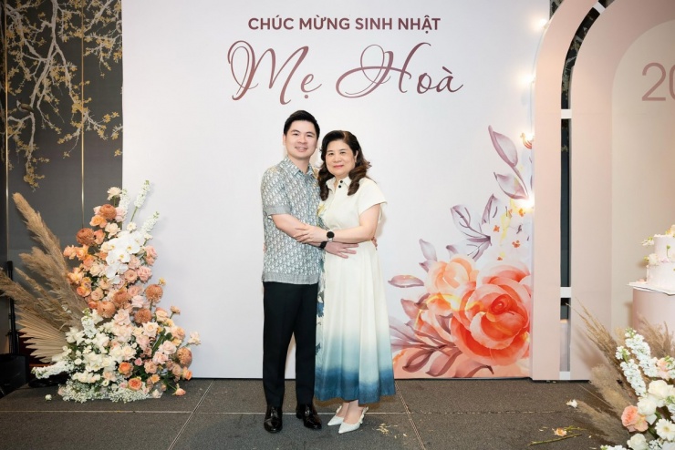 Ảnh sao 21/4: Nhã Phương muốn 'trọn đời nói nhiều' bên Trường Giang - 10