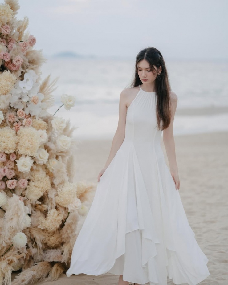 Sắc vóc em gái 19 tuổi của thủ môn Đặng Văn Lâm - 5