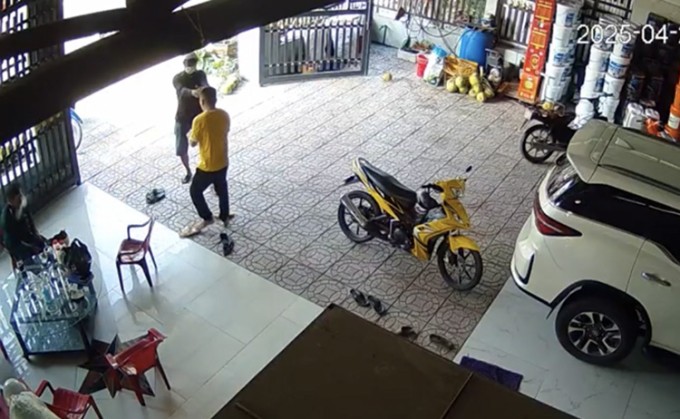 Cắt từ camera an ninh