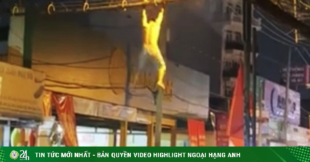 Náo loạn vì thanh niên 'múa' kéo, la hét trên mái nhà ở TP HCM