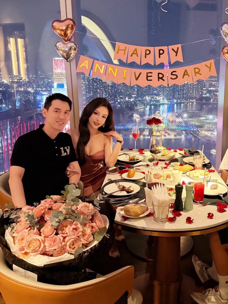 'Cuộc chiến' đồng hồ tiền tỷ của các nàng dâu hào môn - 8