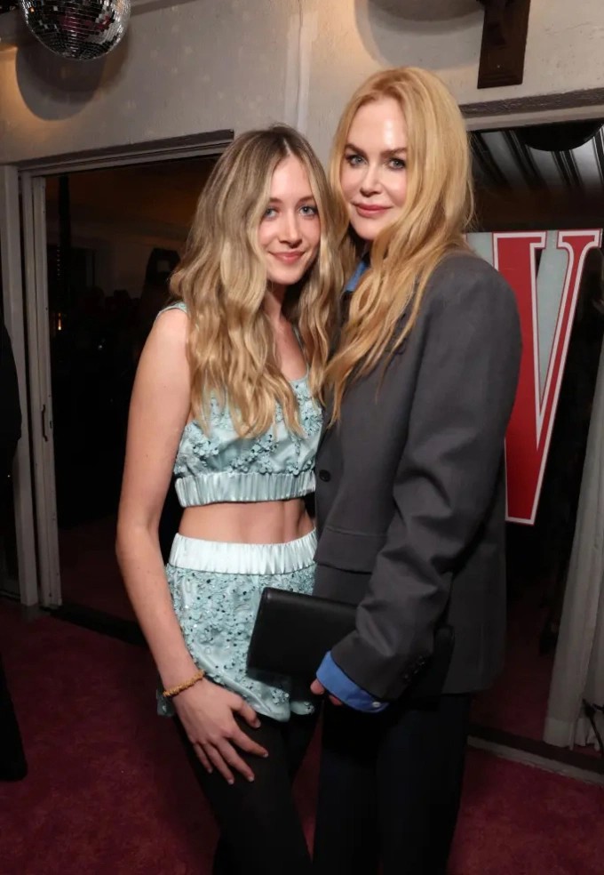 Sunday bên mẹ, minh tinh Nicole Kidman.