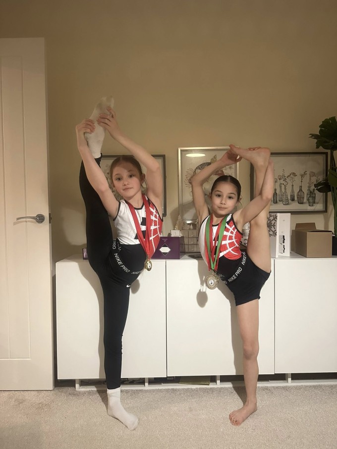 Hai bé gái lai Việt - Anh từng 'gây sốt' năm 2019 giờ ra sao? - 12