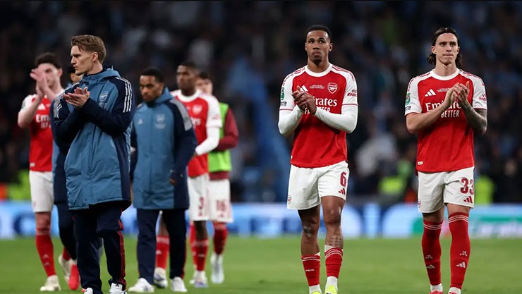 Các trụ cột Arsenal xuống sức rõ rệt ở giai đoạn then chốt