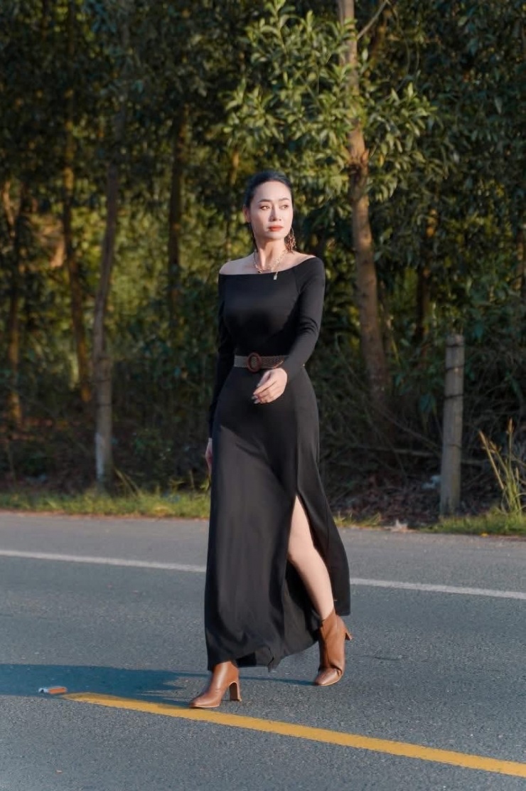 Quách Thu Phương thăng hạng với gu thời trang trung niên vạn người mê - 7