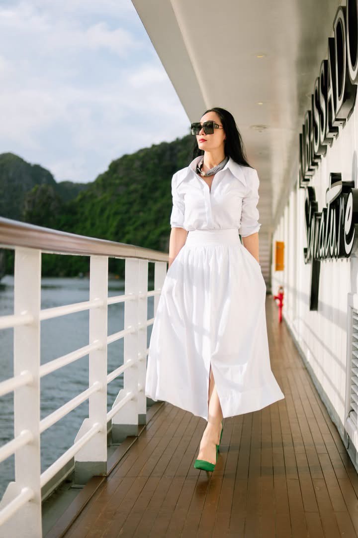 Quách Thu Phương thăng hạng với gu thời trang trung niên vạn người mê - 4