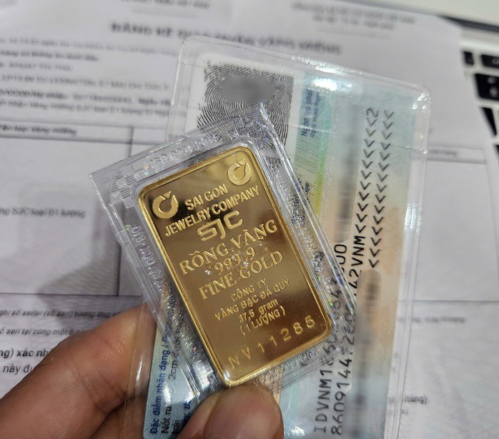 Giá vàng trong nước lùi sâu về vùng thấp nhất trong khoảng 1 tháng qua