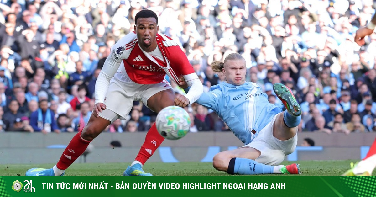 Cửa vô địch rộng mở với cả Man City & Arsenal, nhưng sai một ly sẽ đi một dặm