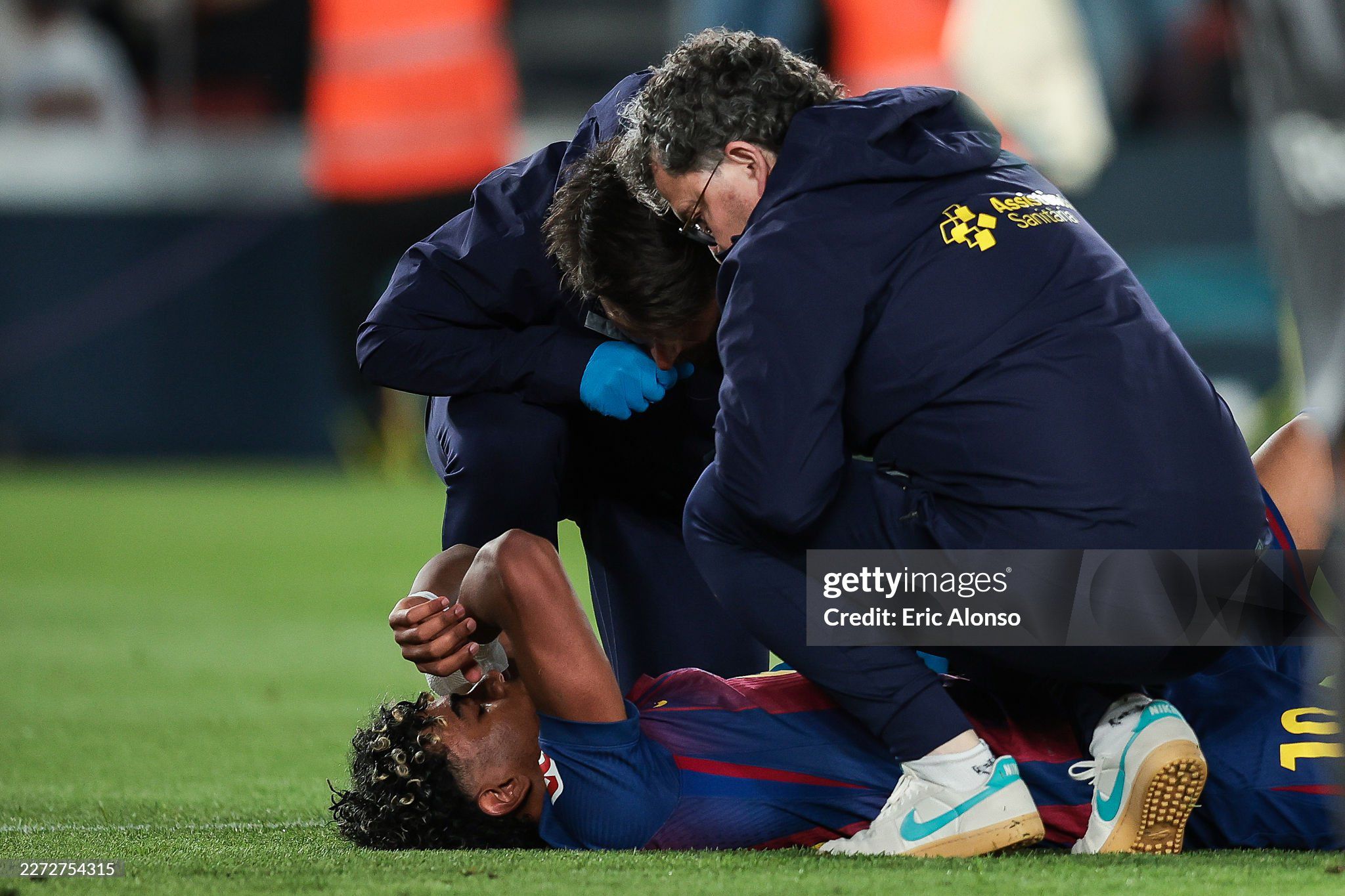 Barca xác nhận Yamal nghỉ hết mùa, nguy cơ lỡ luôn World Cup - 4