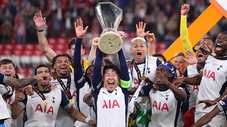 Đăng quang Europa League mùa trước, Tottenham không ngờ sẽ có thảm cảnh như hôm nay
