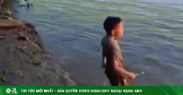 Cậu bé gây sốt sau video gọi cá sấu lên đánh răng
