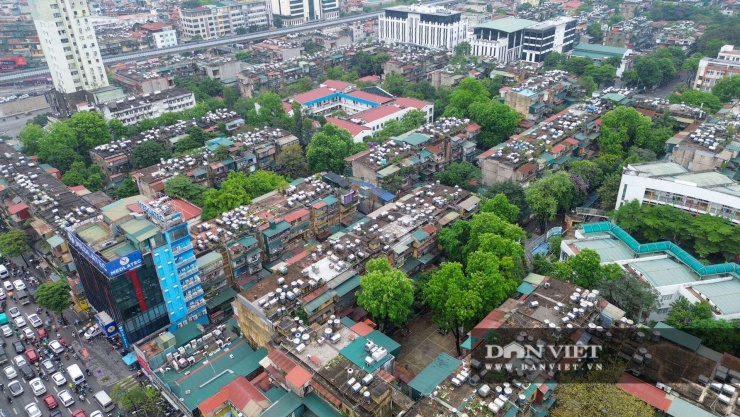 Hà Nội đặt mục tiêu đến năm 2030 hoàn thành cải tạo khoảng 20.000 căn hộ tập thể cũ thuộc diện phải phá dỡ. Trong 5 năm tiếp theo, toàn bộ 2.160 nhà chung cư sẽ được chỉnh trang, tái thiết.