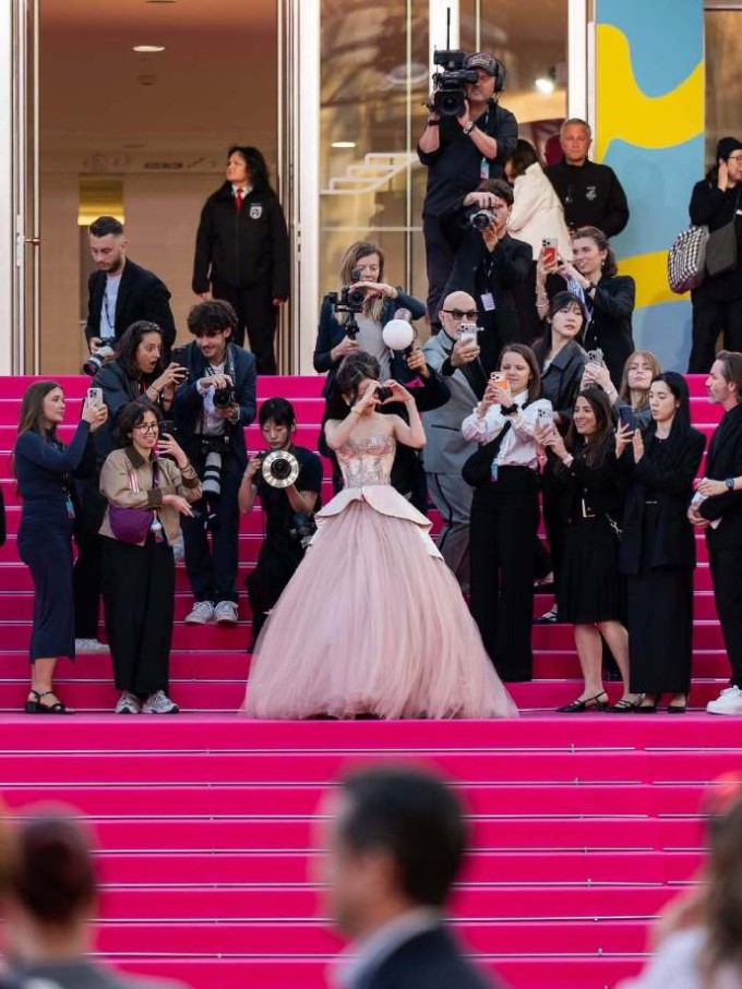 Jisoo (Blackpink) như nàng công chúa trên thảm hồng Cannes - 5